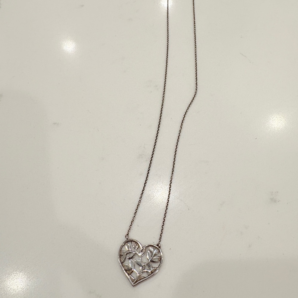 Tiffany & Co Paloma Picasso Olive Leaf Heart Pendant - Picture 7 of 7